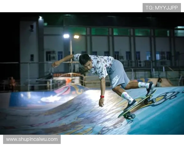 杭州飞盘队在滑板精英赛中以88分稳居积分榜首位